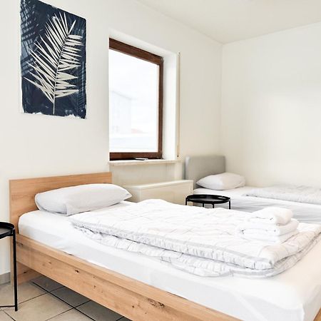 Modern Living Studios Karlsbad Eksteriør bilde